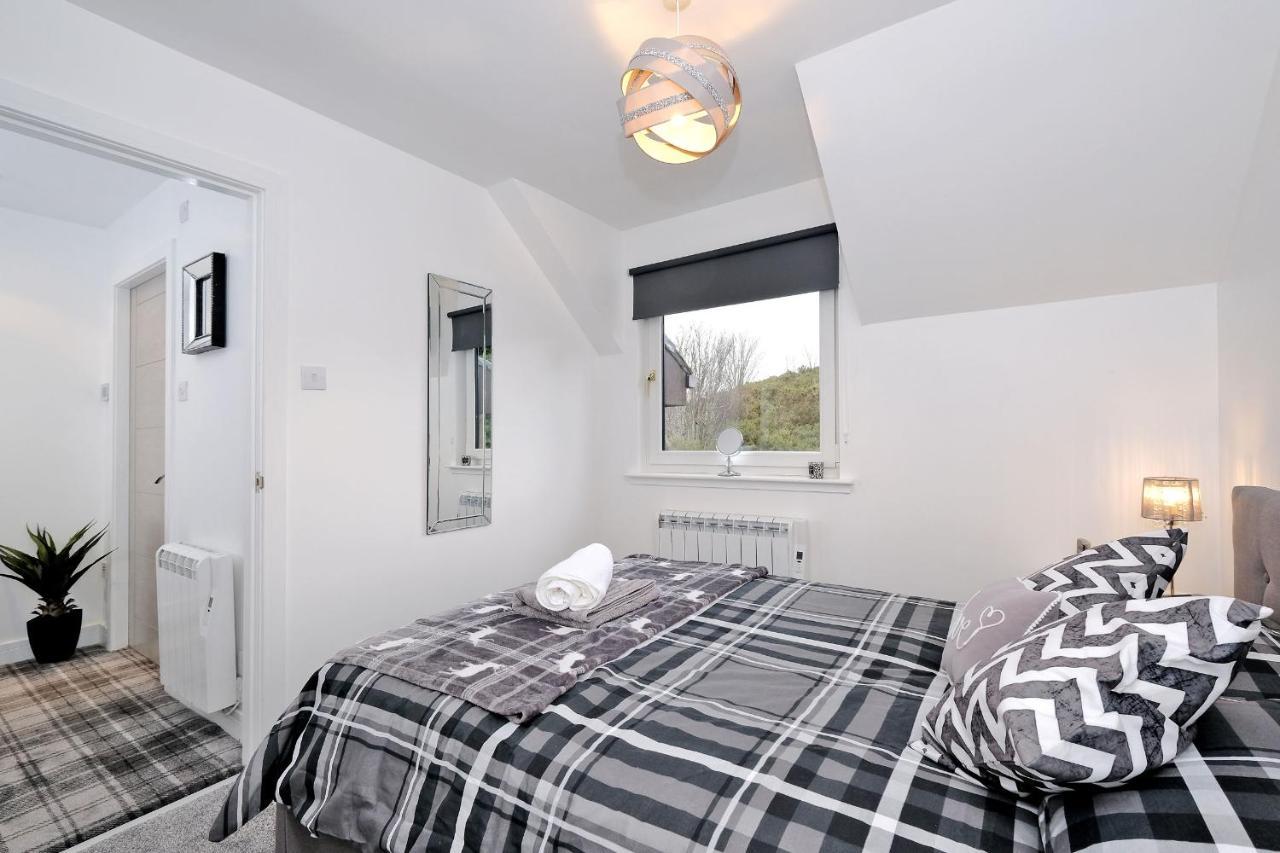 Contemporary Highland House Close To Town And Ben Nevis Fort William Exterior photo