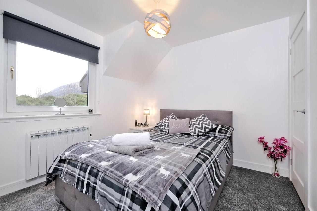 Contemporary Highland House Close To Town And Ben Nevis Fort William Exterior photo